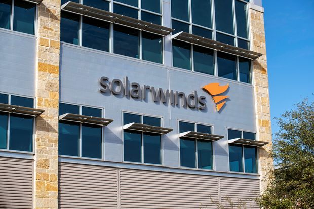 در این مطلب به یک درس بزرگ از حملات سایبری اخیر شرکت SolarWinds  که از راه نرم افزار سولار ویندز حمله می کنند، عواقب آن و اقداماتی که مرکز افتا برای حفظ امنیت در برابر این هجوم ها باید انجام دهد اشاره شده است.